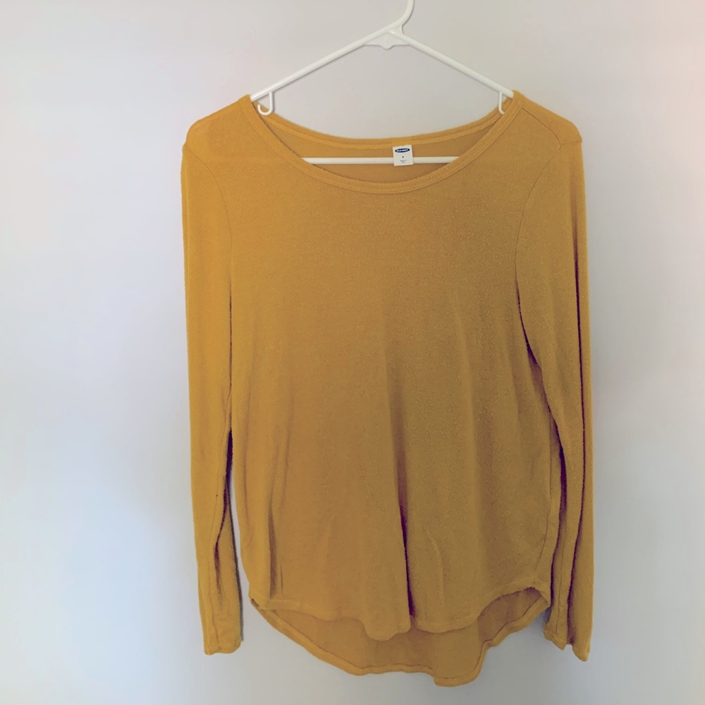 Mustard Old Navy long sleeve soft tee